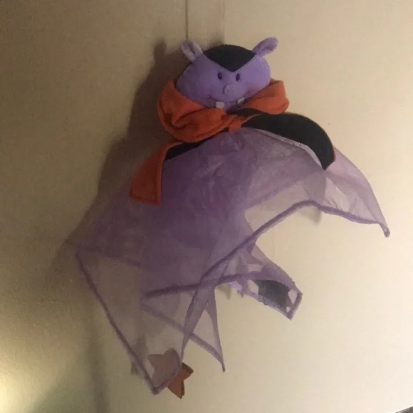 Halloween👺 HP👺 Mobile so cute this vampire bat mobile - Picture 4 of 8